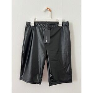 Fashion Nova‎ Biker Shorts - size M